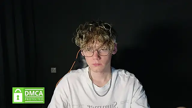 Snapshot of Keytaro chatting on 28, 4, 2026 Keytaro online show from 28, 4, 2026