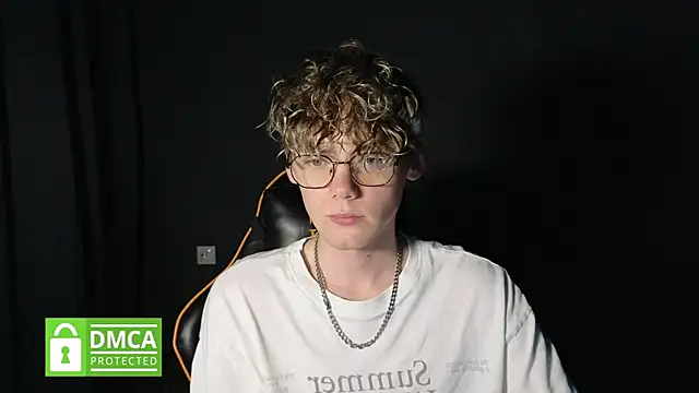 Snapshot of Keytaro chatting on 30, 4, 2026 Keytaro online show from 30, 4, 2026