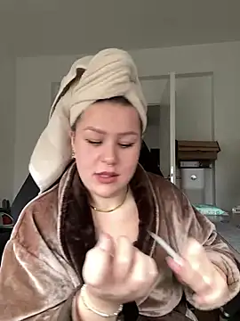 Snapshot of Fancy-Francy chatting on 12, 3, 2025 Fancy-Francy online show from 12, 3, 2025