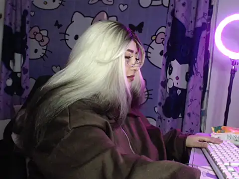 lussyevans24 online show from 14, 5, 2026