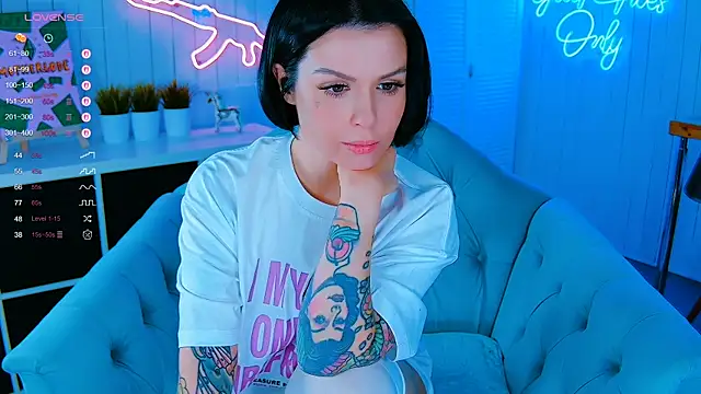 My toys pink online show from 21, 11, 2025