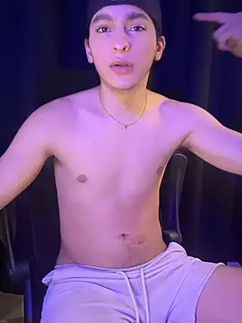 Snapshot of cybercosmiiic chatting on 1, 2, 2026 cybercosmiiic online show from 1, 2, 2026