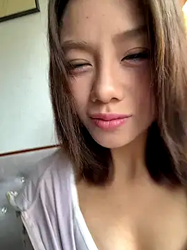 Snapshot of Asia-Melody chatting on 9, 10, 2025 Asia-Melody online show from 9, 10, 2025