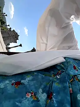 Snapshot of Asia-Melody chatting on 10, 10, 2025 Asia-Melody online show from 10, 10, 2025