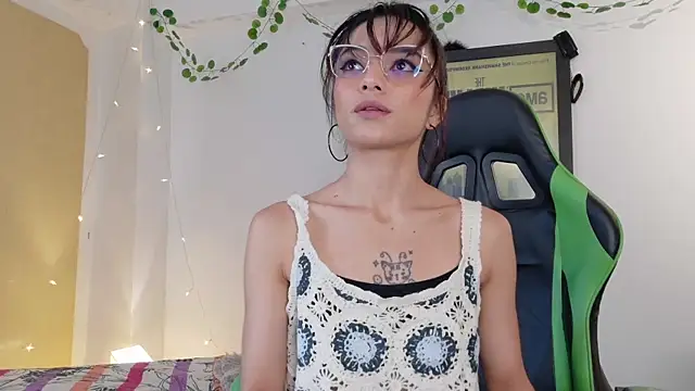 Snapshot of kittyzenn chatting on 7, 4, 2026 kittyzenn online show from 7, 4, 2026