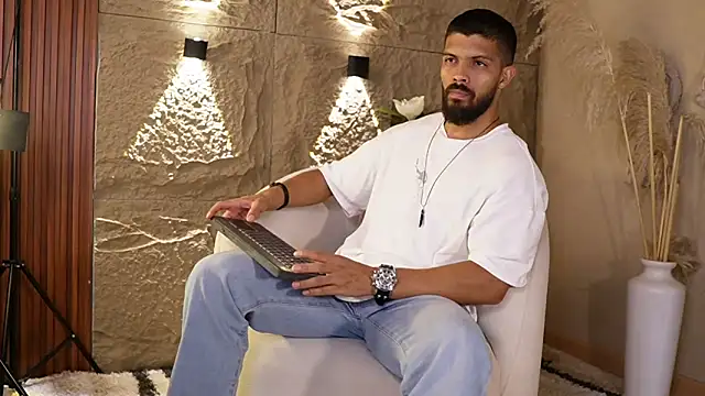 DannSaenz online show from 31, 5, 2026