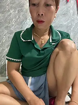 Snapshot of Linaannn chatting on 22, 5, 2026 Linaannn online show from 22, 5, 2026