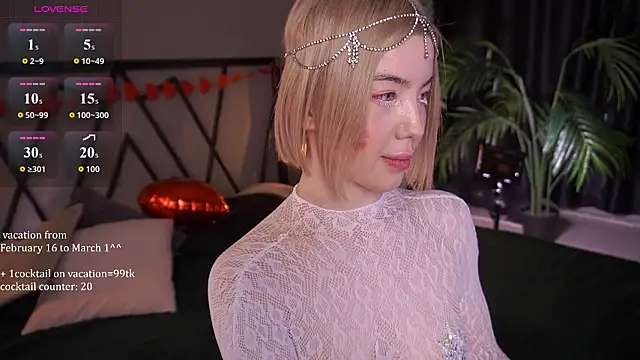 Snapshot of LindaThacker chatting on 15, 2, 2026 LindaThacker online show from 15, 2, 2026