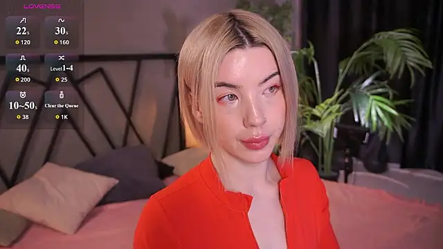 Snapshot of LindaThacker chatting on 7, 3, 2026 LindaThacker online show from 7, 3, 2026