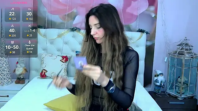 Snapshot of VioletUmi chatting on 12, 1, 2025 VioletUmi online show from 12, 1, 2025