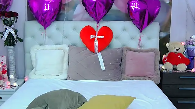 Snapshot of VioletUmi chatting on 12, 2, 2025 VioletUmi online show from 12, 2, 2025