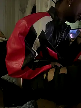 Snapshot of esteraulxxx chatting on 14, 9, 2025 esteraulxxx online show from 14, 9, 2025