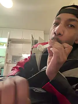 Snapshot of esteraulxxx chatting on 28, 9, 2025 esteraulxxx online show from 28, 9, 2025