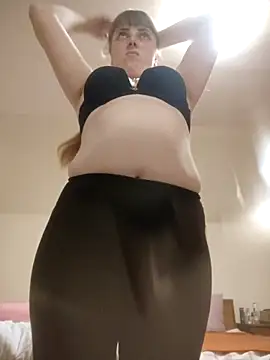 Snapshot of CoddessCrystal chatting on 25, 2, 2026 CoddessCrystal online show from 25, 2, 2026