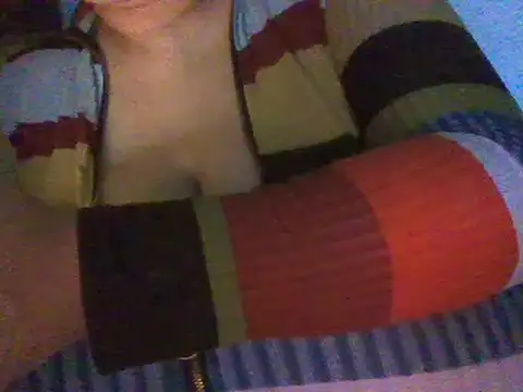 Snapshot of RoxiRedXXX chatting on 18, 2, 2025 RoxiRedXXX online show from 18, 2, 2025