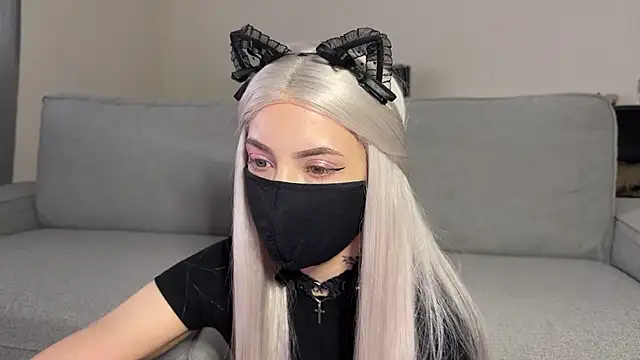 Snapshot of michiko_ chatting on 6, 4, 2026 michiko online show from 6, 4, 2026