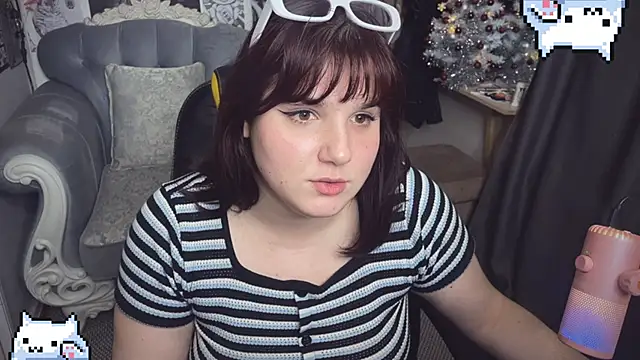 Snapshot of Diasporaaa chatting on 2, 12, 2024 Diasporaaa online show from 2, 12, 2024