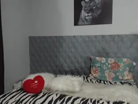 Snapshot of Sarahmonesexy chatting on 19, 2, 2025 Sarahmonesexy online show from 19, 2, 2025