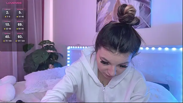 Veronica leal online show from 9, 4, 2026