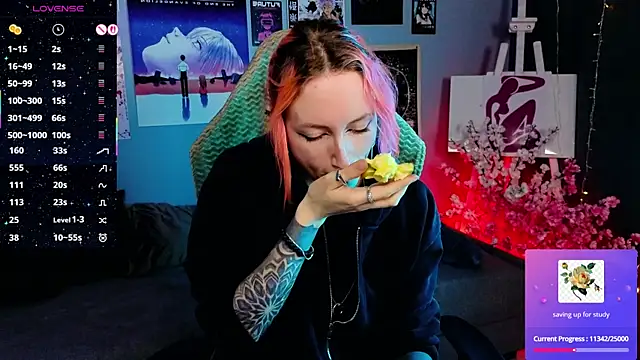  HelenCarter online show from 8, 7, 2026