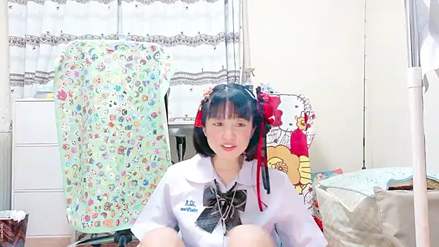 Snapshot of renapiyon8182 chatting on 8, 5, 2026 renapiyon8182 online show from 8, 5, 2026