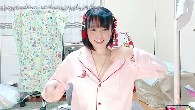 Snapshot of renapiyon8182 chatting on 30, 5, 2026 renapiyon8182 online show from 30, 5, 2026