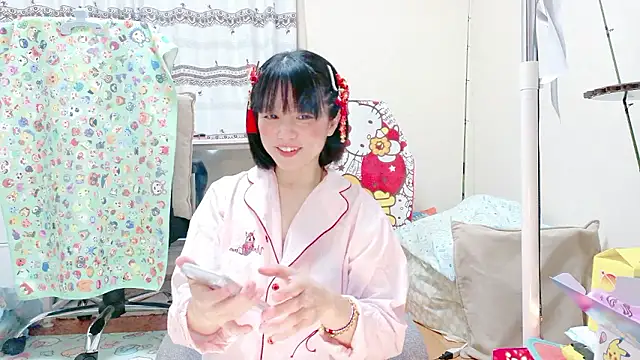 Snapshot of renapiyon8182 chatting on 5, 6, 2026 renapiyon8182 online show from 5, 6, 2026