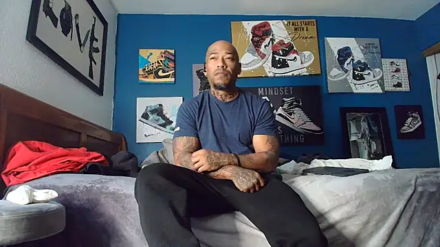 Snapshot of athephenomenal1 chatting on 10, 11, 2025 athephenomenal1 online show from 10, 11, 2025