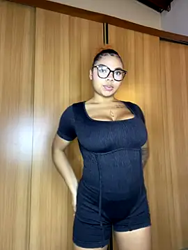 Eloisa cleavage  online show from 16, 12, 2025