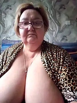 Awn290668 online show from 28, 11, 2025