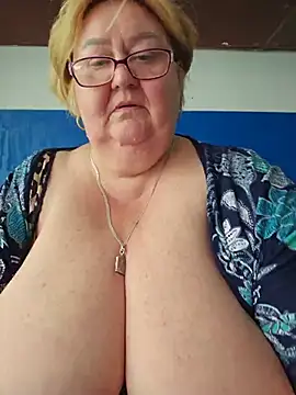 Snapshot of Awn290668 chatting on 14, 7, 2026 Awn290668 online show from 14, 7, 2026