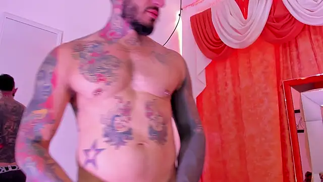 dilan scootk  online show from 7, 4, 2026