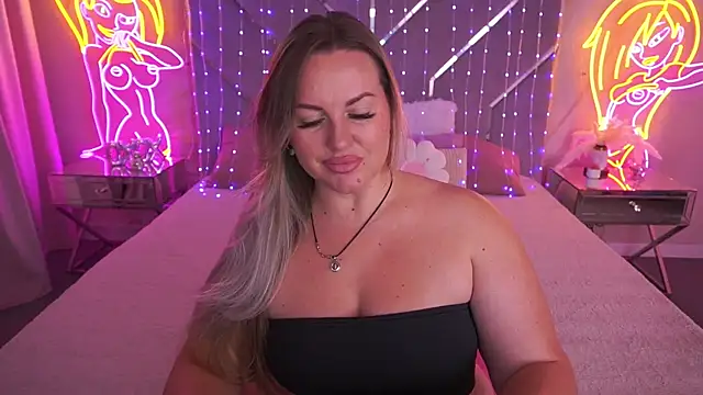 KiraCandyS online show from 28, 5, 2026