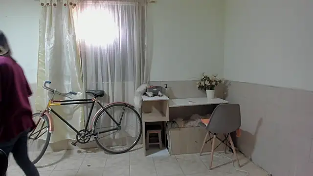 Snapshot of linnie_ chatting on 29, 10, 2025 linnie  online show from 29, 10, 2025