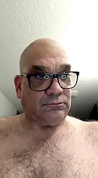 Snapshot of lou63ponce chatting on 9, 12, 2024 lou63ponce online show from 9, 12, 2024