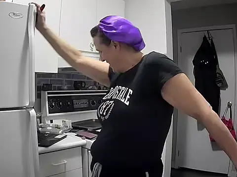 Edgeofinsanity online show from 13, 2, 2025