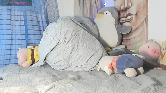 Alessia28  online show from 5, 3, 2025