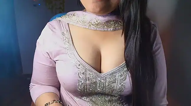 Snapshot of KhwahisHH chatting on 12, 2, 2025 KhwahisHH online show from 12, 2, 2025