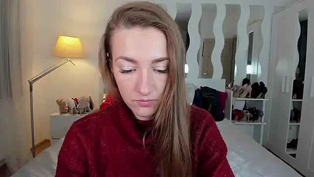 KateRedgar online show from 19, 2, 2025