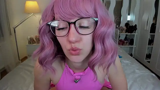 KateRedgar online show from 21, 3, 2025