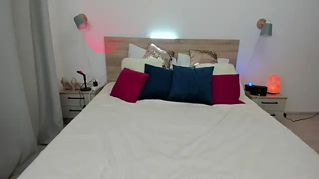 KateRedgar online show from 6, 10, 2025