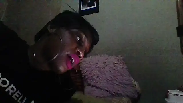 Moorella1 online show from 8, 10, 2025