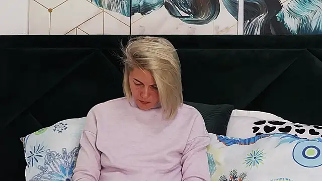 tanyagrey online show from 9, 4, 2026