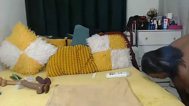 Snapshot of GaggingQueenxx chatting on 17, 5, 2026 GaggingQueenxx online show from 17, 5, 2026