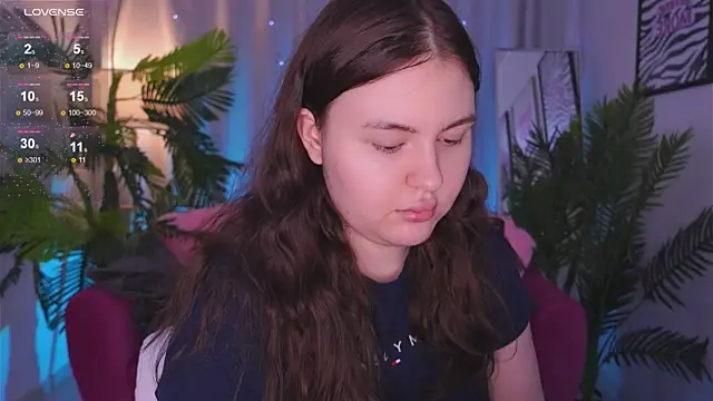 Snapshot of Mia__Peach chatting on 13, 3, 2025 Mia Peach online show from 13, 3, 2025