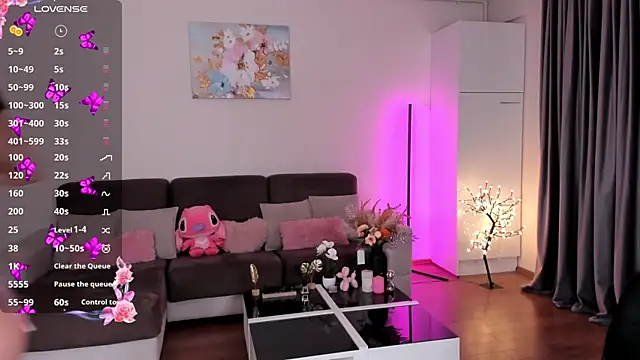 SweetAmeliaaa online show from 3, 7, 2026