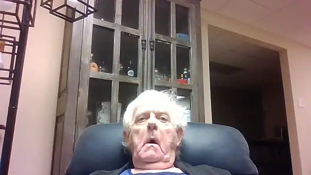 Snapshot of bootlegmanz chatting on 26, 4, 2026 bootlegmanz online show from 26, 4, 2026