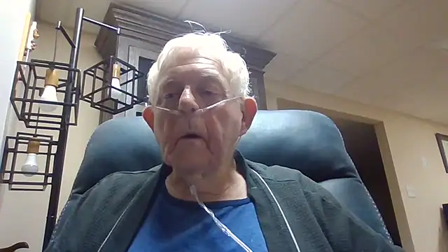 Snapshot of bootlegmanz chatting on 2, 7, 2026 bootlegmanz online show from 2, 7, 2026