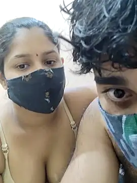 IND COUPLE1 online show from 4, 1, 2025