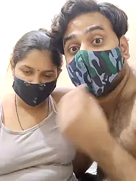 IND COUPLE1 online show from 9, 1, 2025